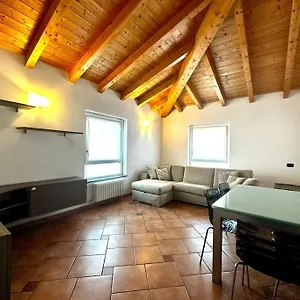 https://urban-oasis-appartamento-vicinanze-como-15km.it-lombardy.com